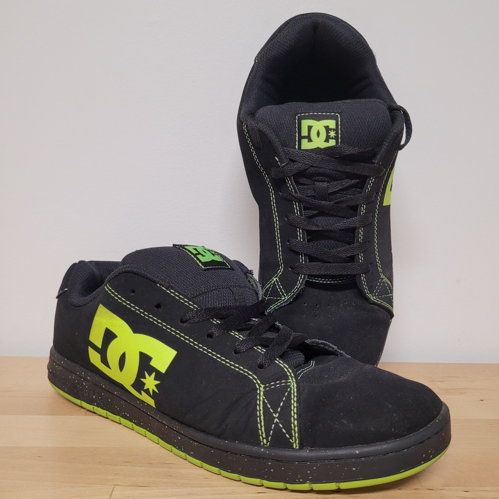 DC Gaveler Skateboard Shoes Mens 10.5 Black Lime Green ADYS100536 Nubuck Low Top